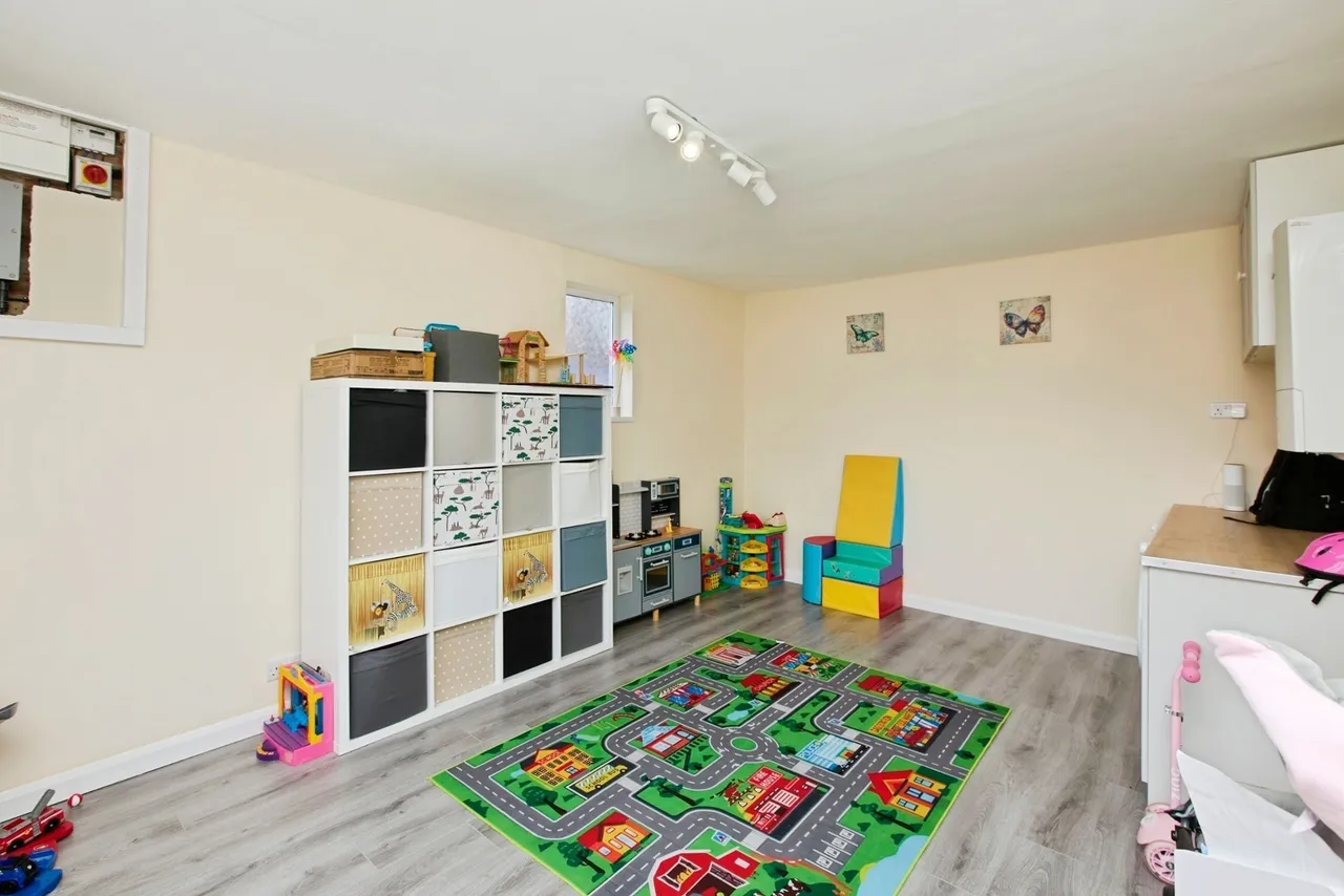 Denton Road, Burton-on-Trent, DE13, photo 9