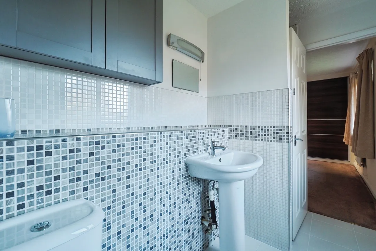 Charlbury Court, Bramcote, Nottingham, NG9, photo 18