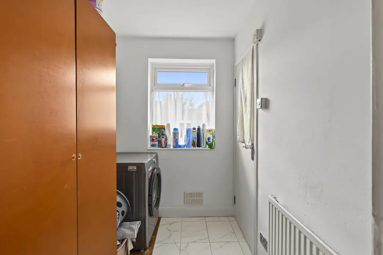 Mandeville Road, Enfield, EN3, photo 12