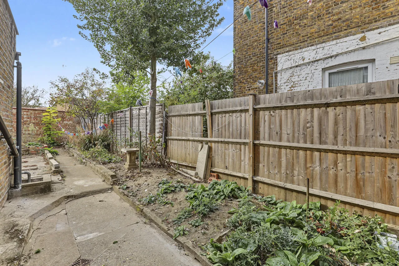 Mandeville Road, Enfield, EN3, photo 14