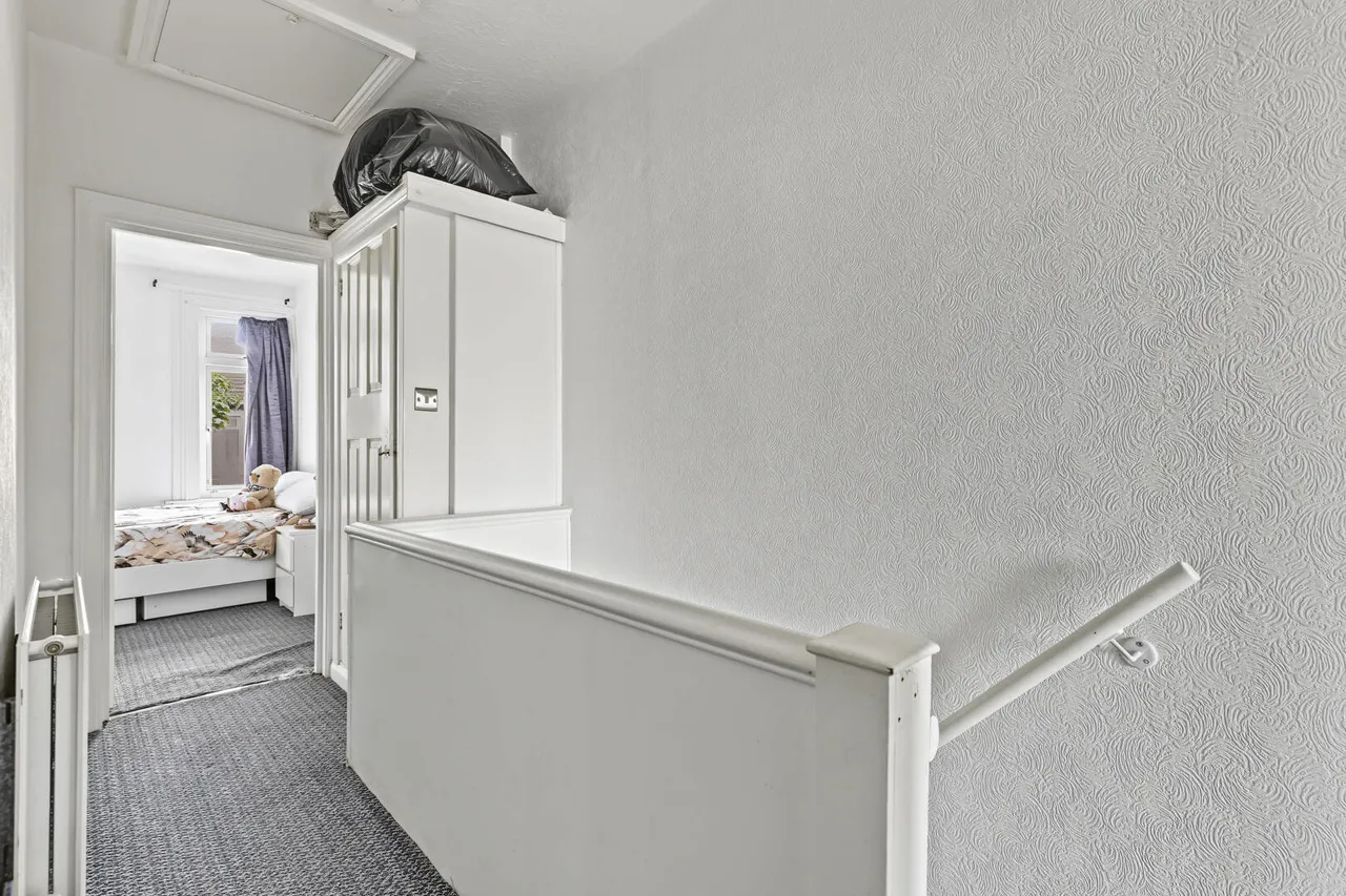 Mandeville Road, Enfield, EN3, photo 25
