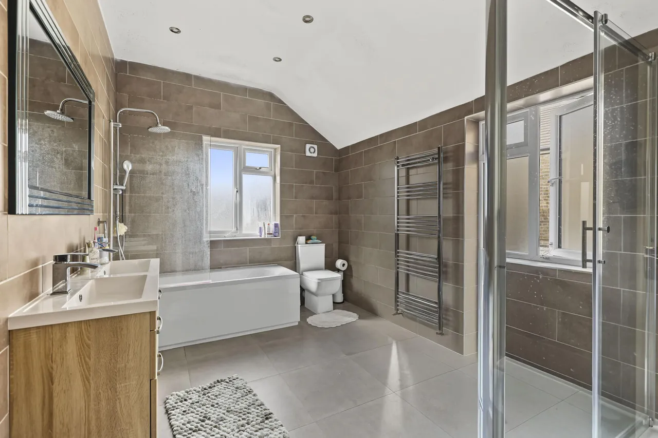 Mandeville Road, Enfield, EN3, photo 7