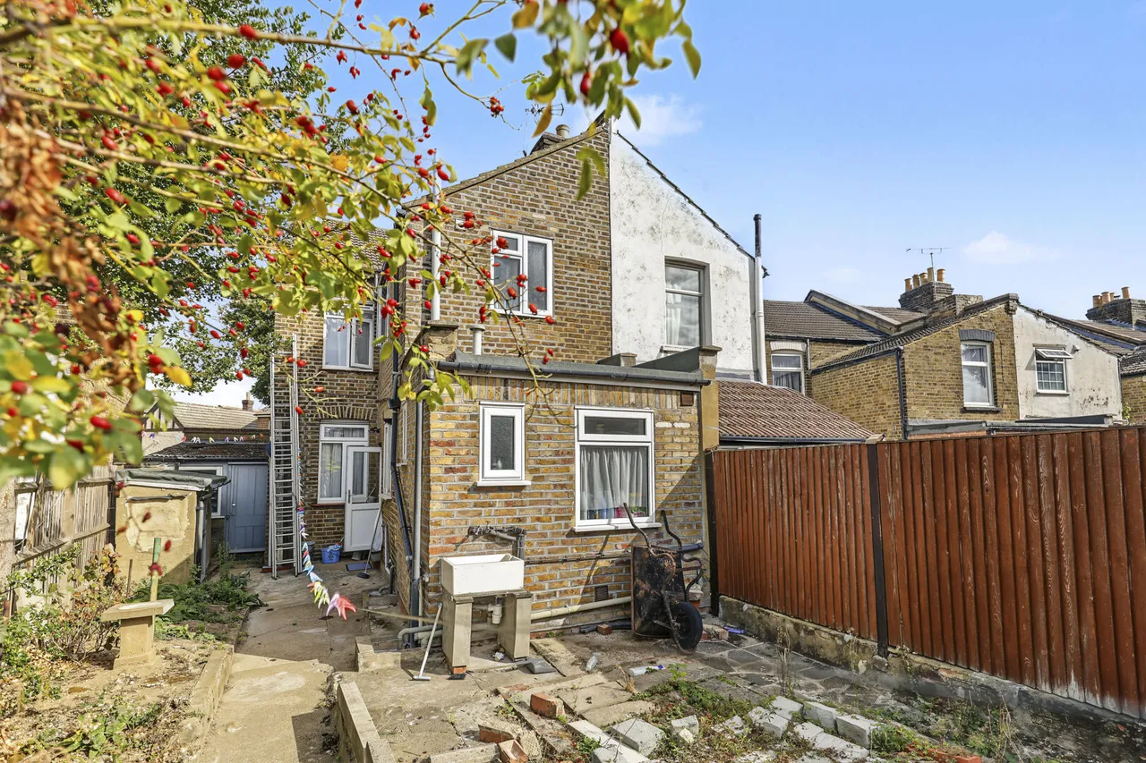 Mandeville Road, Enfield, EN3, photo 19