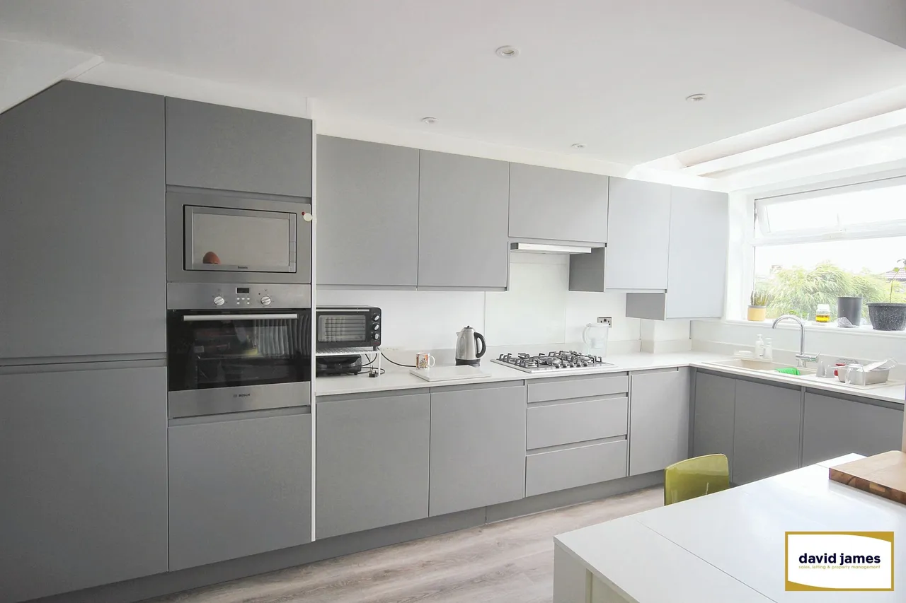Beauchamp Road, London, photo 2