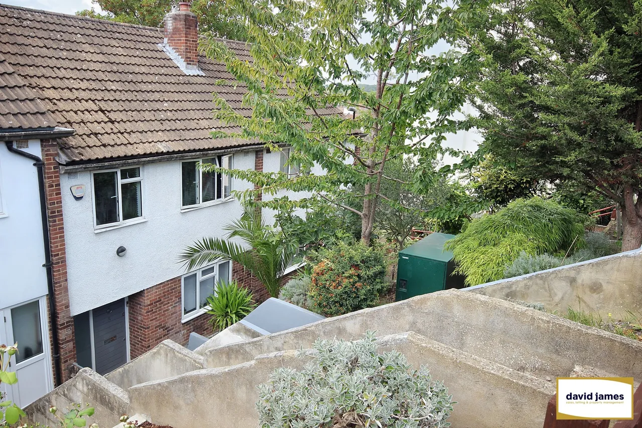 3 bed house for sale — Beauchamp Road, London