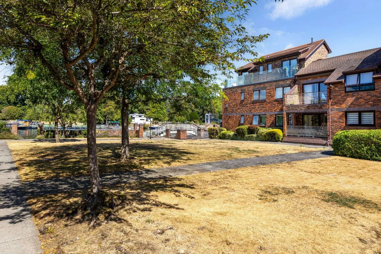 Marlow Bridge Lane, Marlow, SL7, photo 13