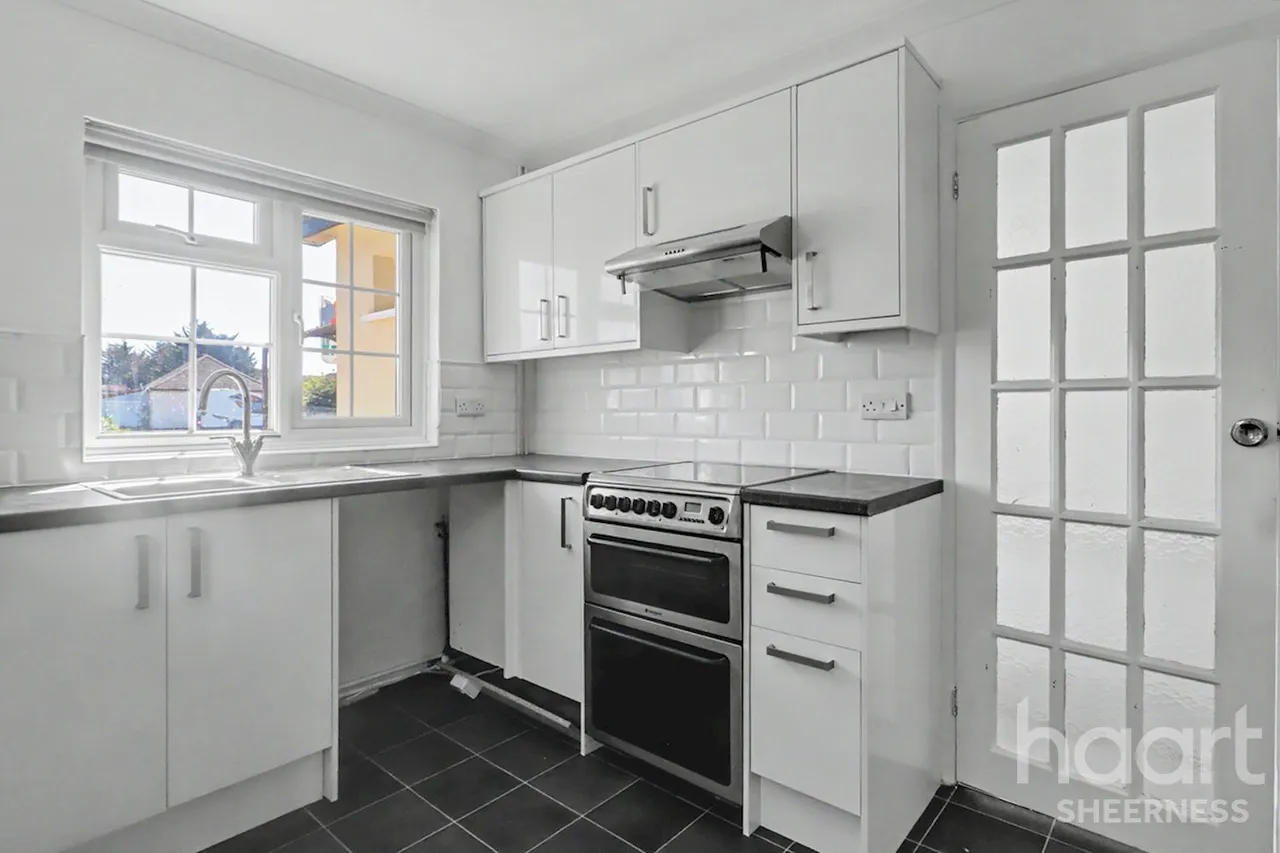 Hazel Grove, Minster, ME12, photo 3