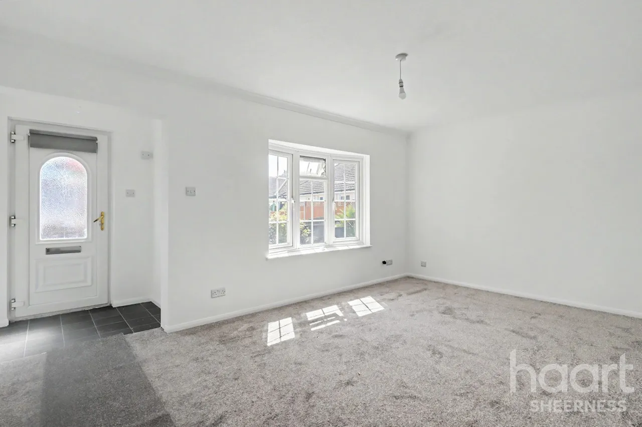 Hazel Grove, Minster, ME12, photo 13