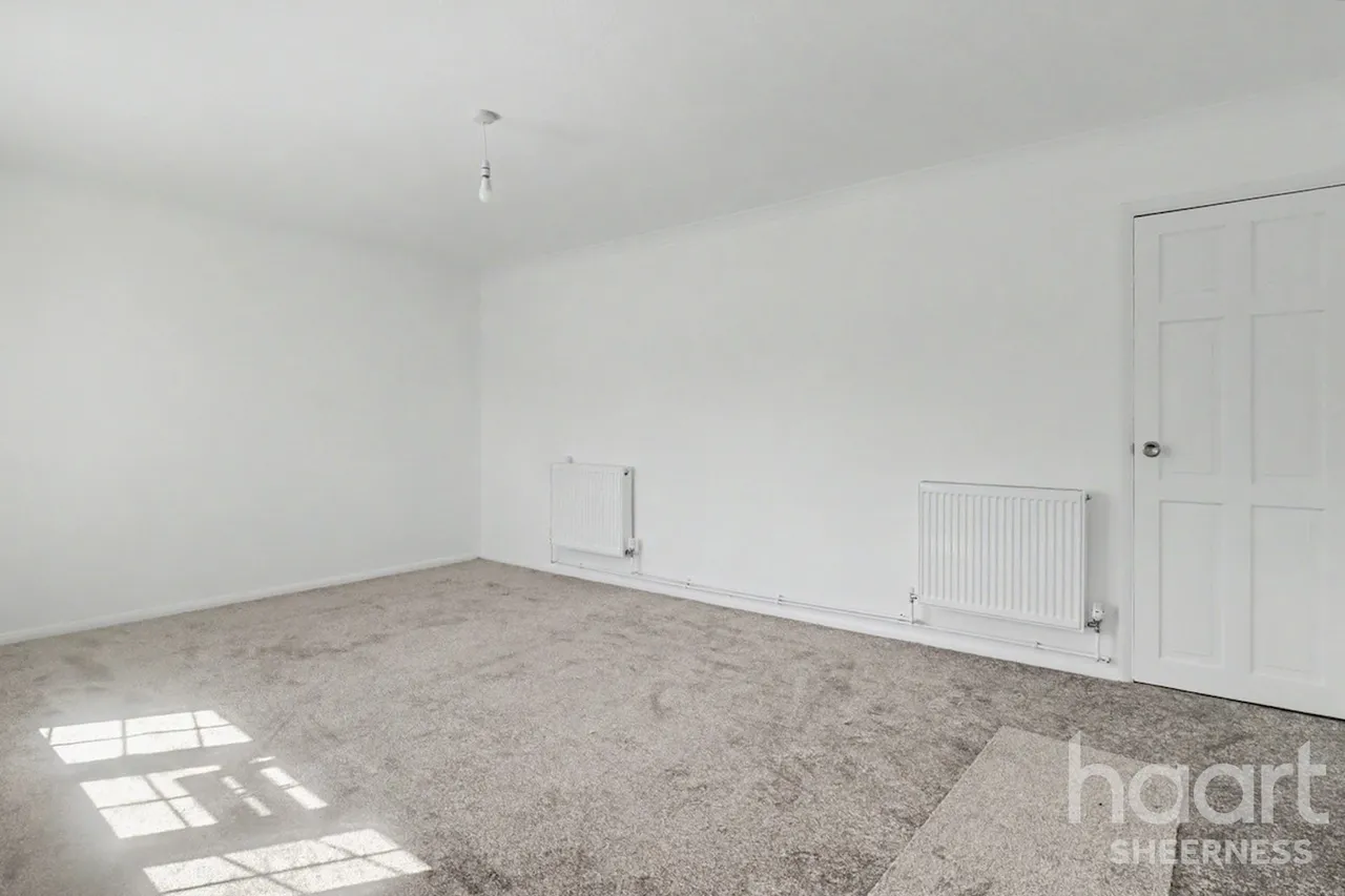 Hazel Grove, Minster, ME12, photo 11