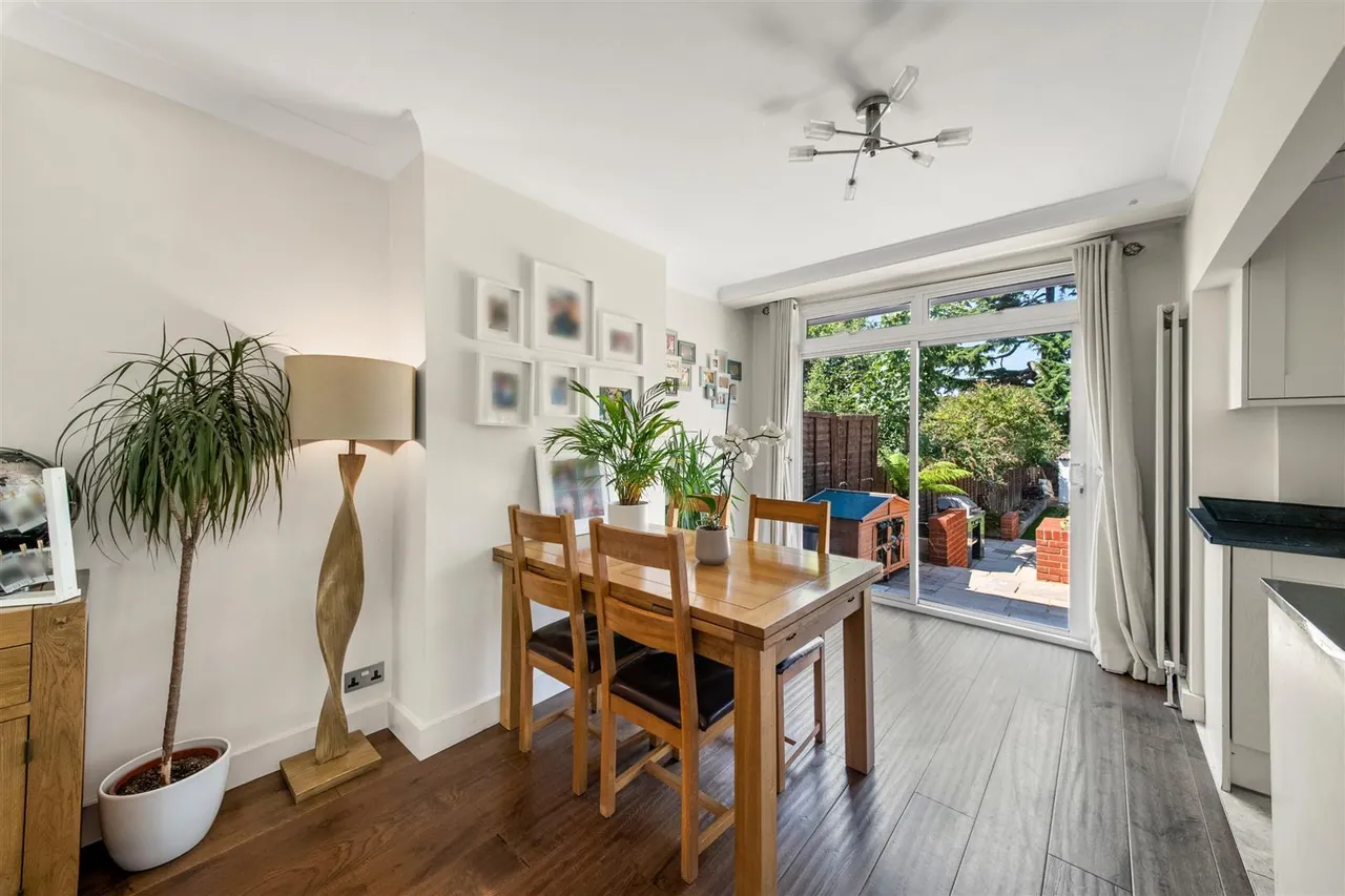 Harefield Road, Uxbridge, photo 16