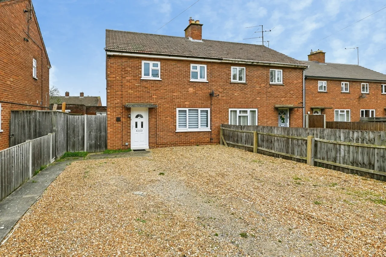 2 bed house for sale — Sandringham Road, Gaywood, King's Lynn, Norfolk, PE30