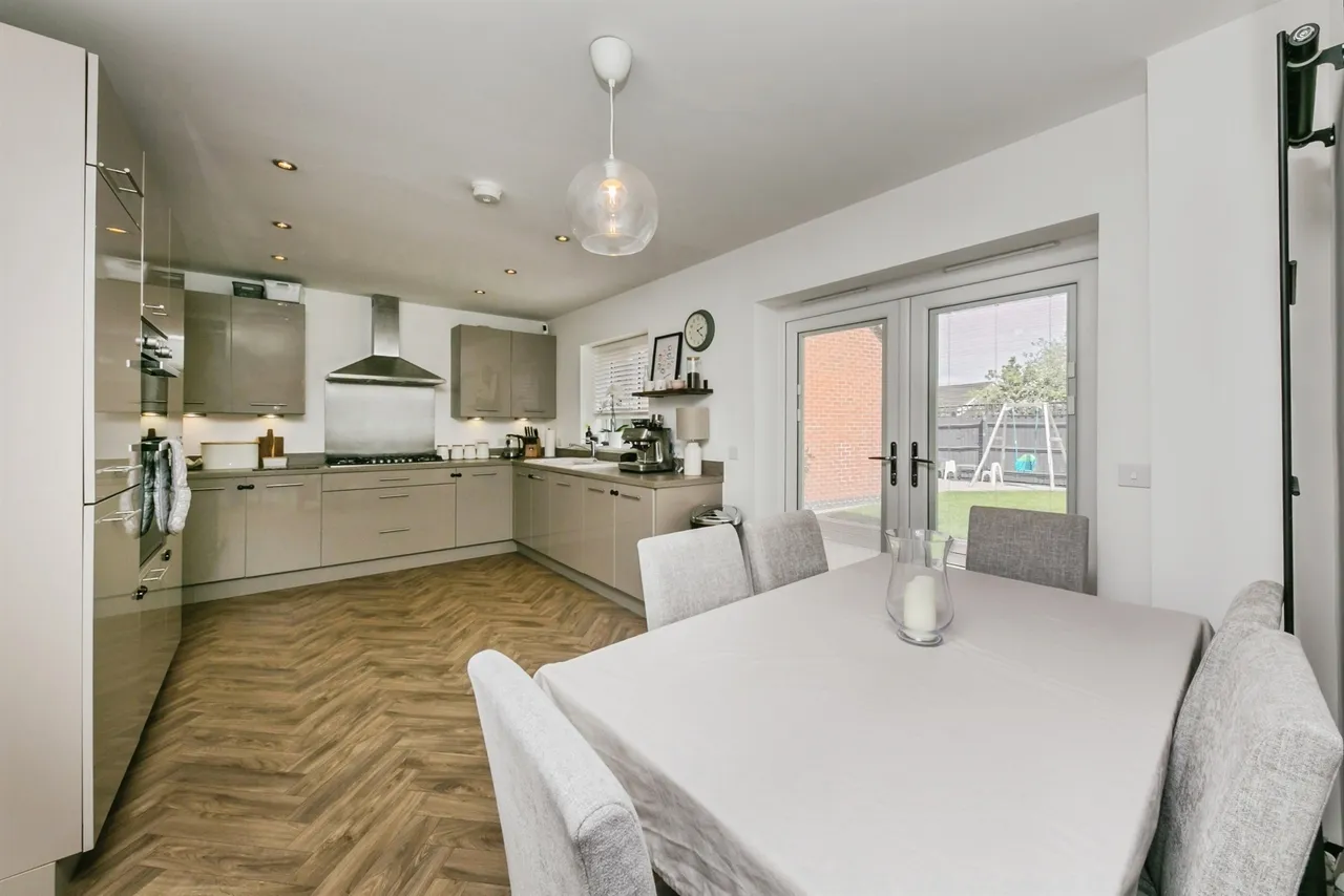 Sampson Avenue, Bramshall, Uttoxeter, photo 5