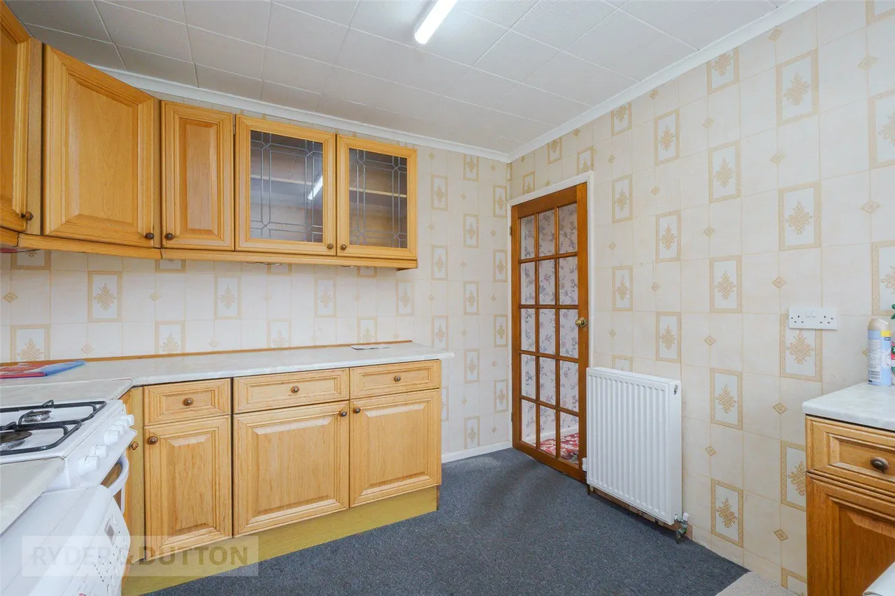 Thorpes Avenue, Denby Dale, HD8, photo 11