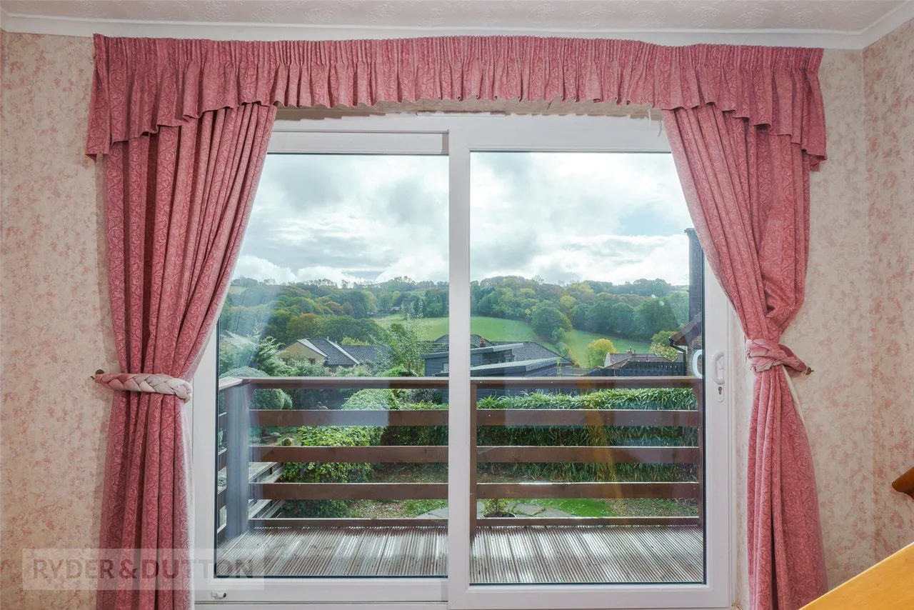 Thorpes Avenue, Denby Dale, HD8, photo 6