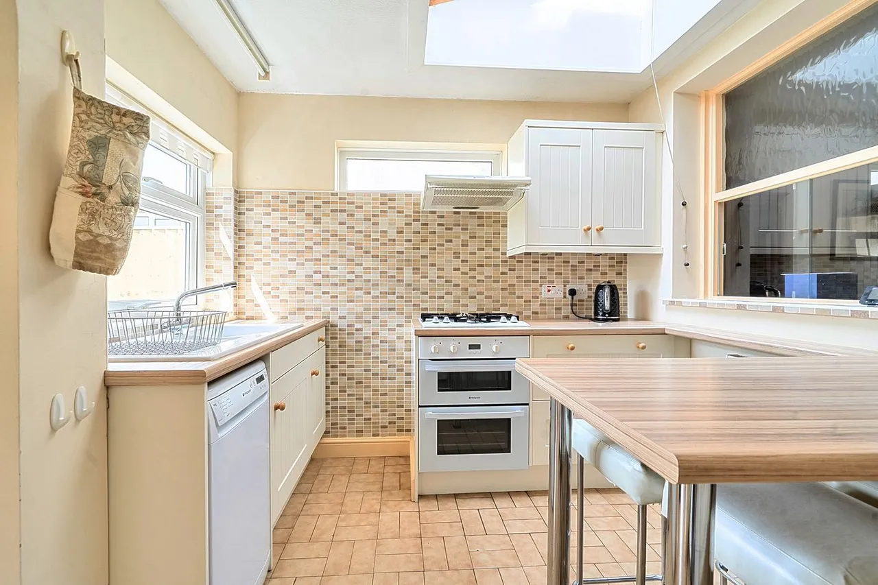 Oakfield Road, Frome, BA11, photo 11