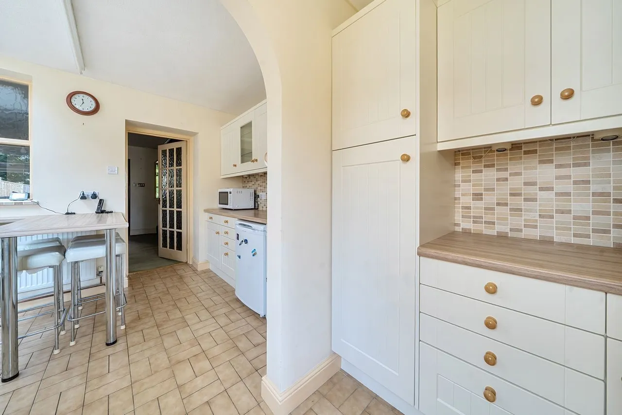 Oakfield Road, Frome, BA11, photo 12