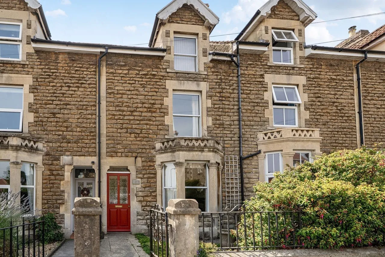 3 bed house for sale, Oakfield Road, Frome, BA11