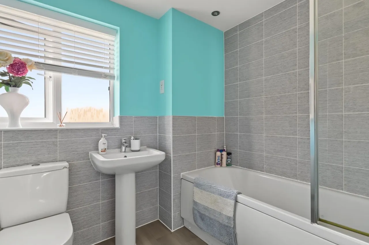 Spring Avenue, Ashby-De-La-Zouch, LE65, photo 25