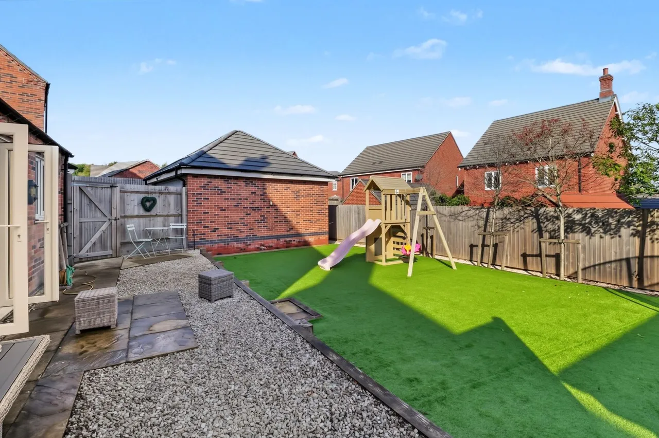Spring Avenue, Ashby-De-La-Zouch, LE65, photo 13