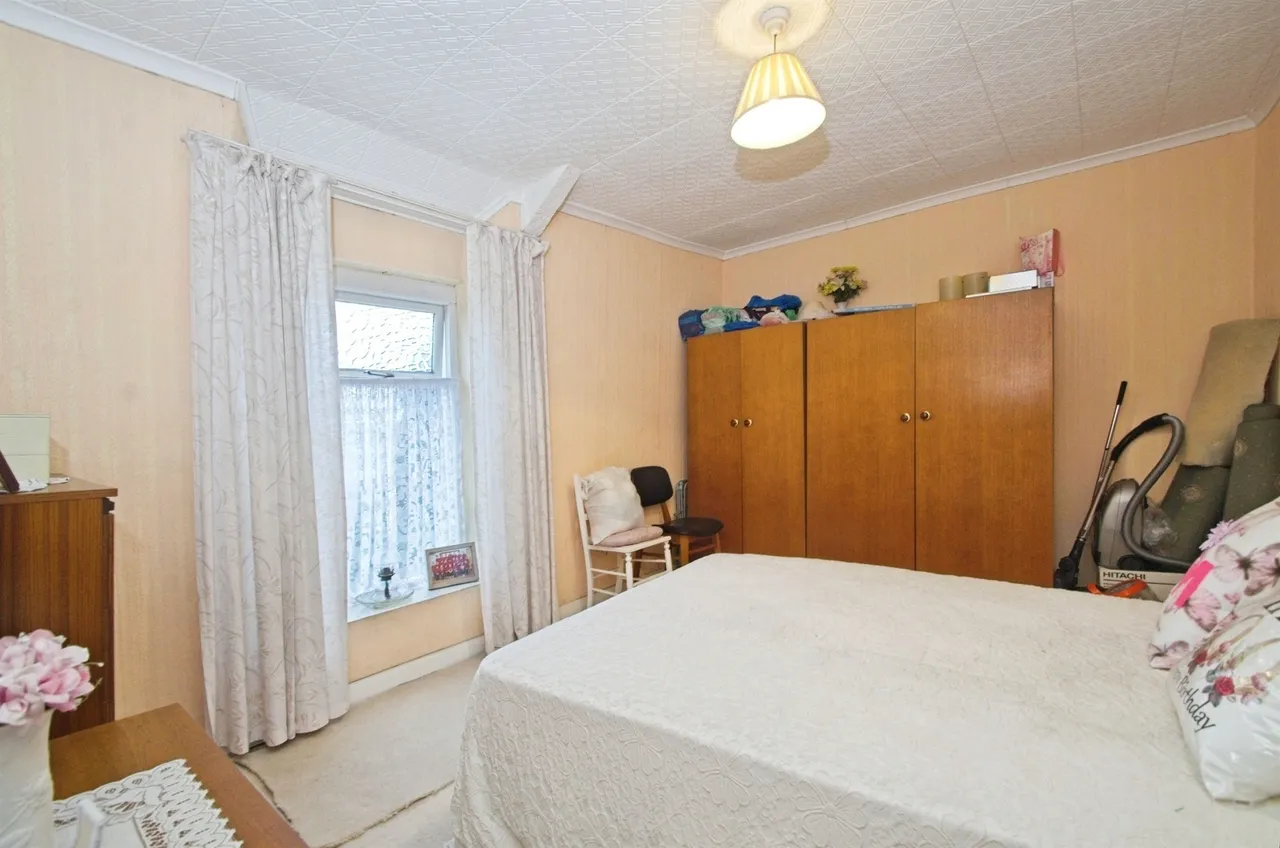 Hoddinotts Houses Pentre, CF41, photo 10