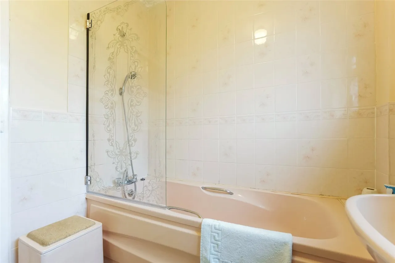 Sunnyside Drive, Blairdardie, G15, photo 13
