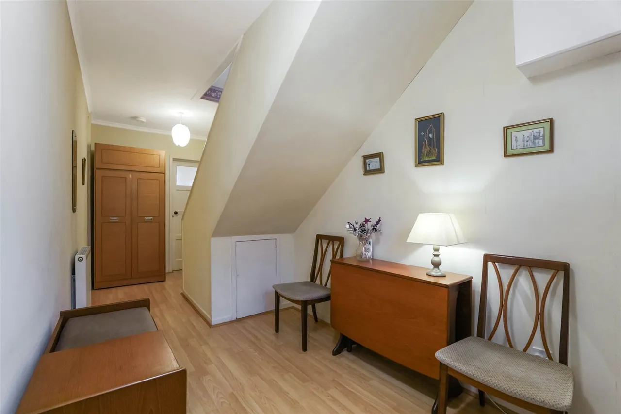 Sunnyside Drive, Blairdardie, G15, photo 8
