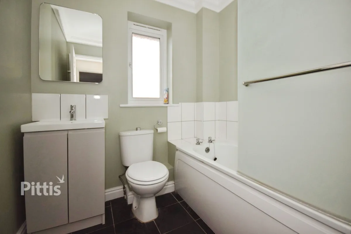 Trent Mews, Cowes, PO31, photo 11