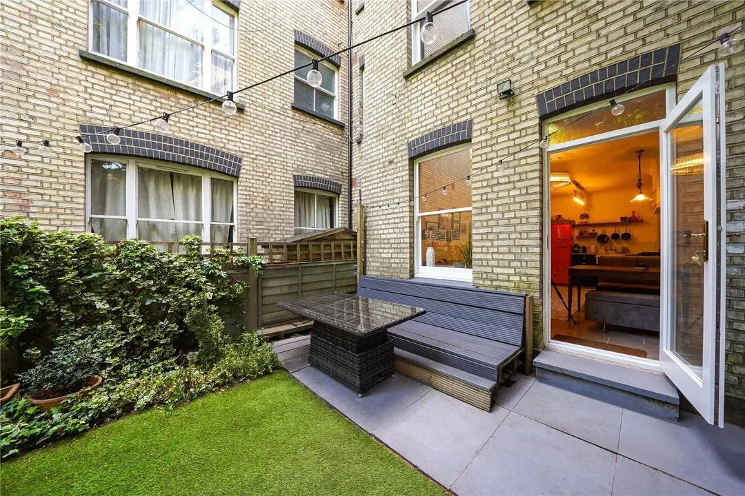 Exeter Road, Kilburn, London, NW2, photo 8
