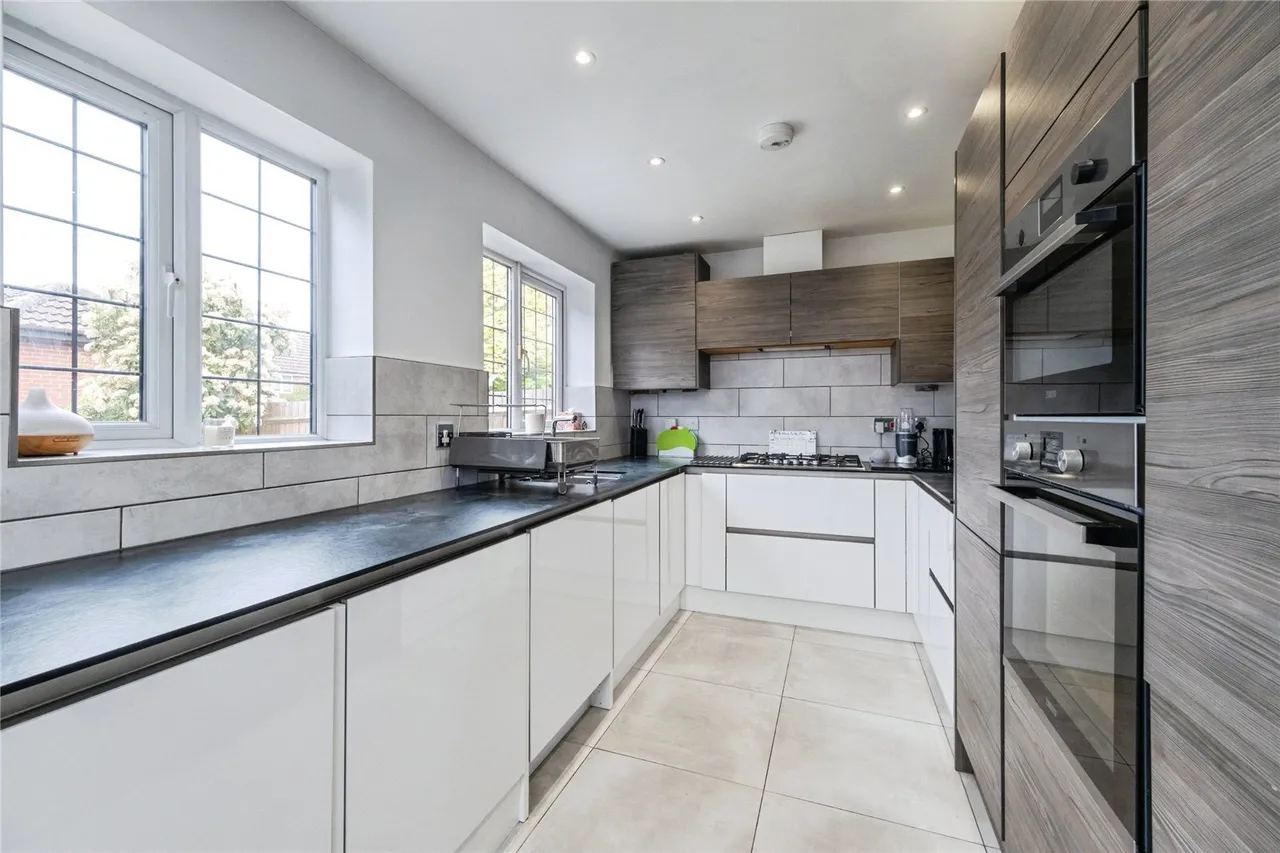 Brett Drive, Bromham, Bedford, Bedfordshire, MK43, photo 2