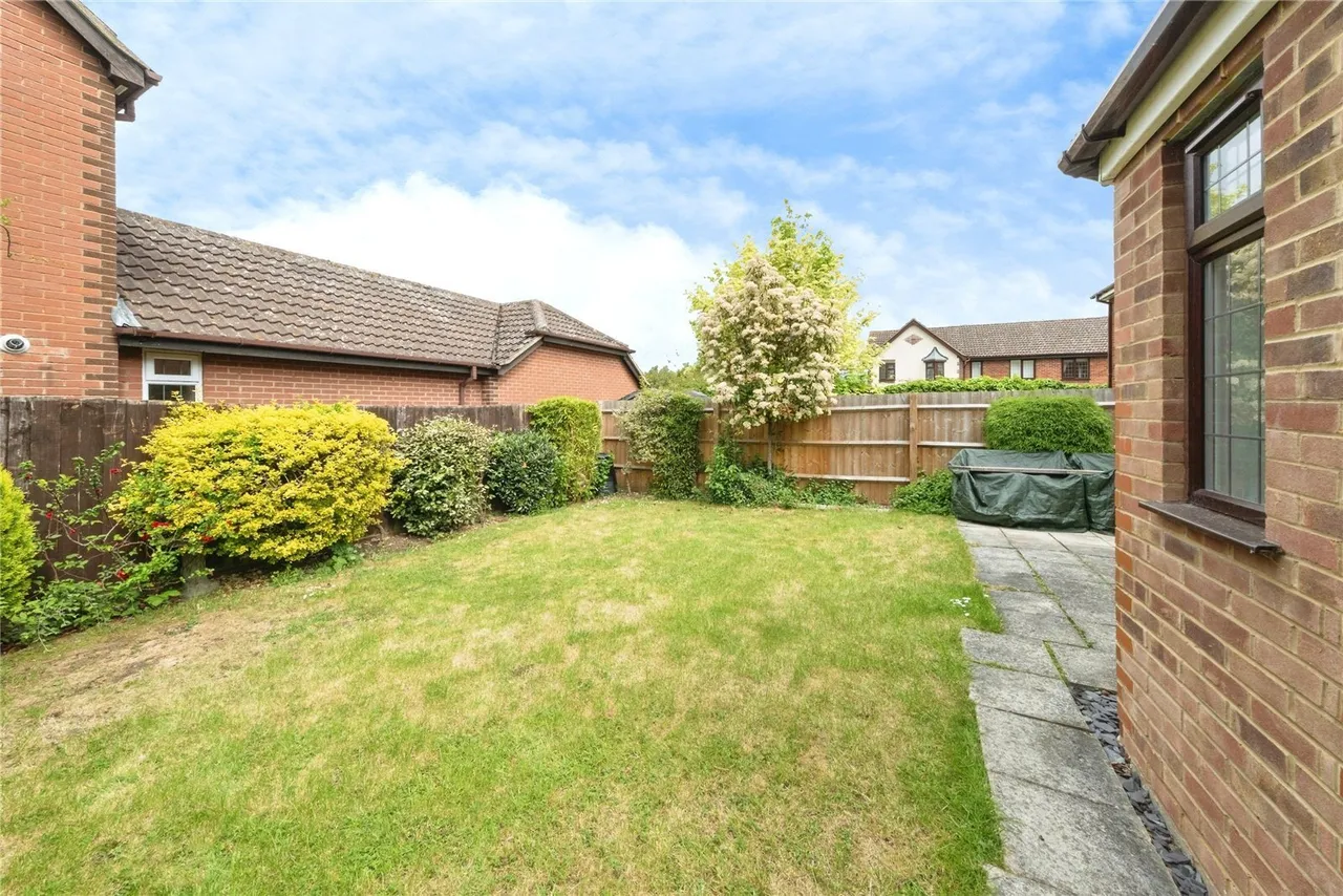 Brett Drive, Bromham, Bedford, Bedfordshire, MK43, photo 22