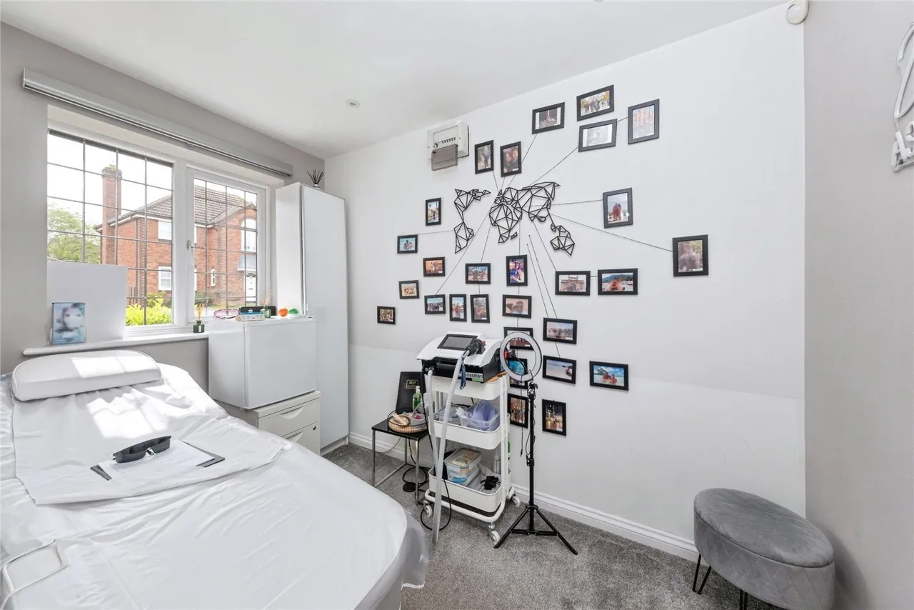 Brett Drive, Bromham, Bedford, Bedfordshire, MK43, photo 11