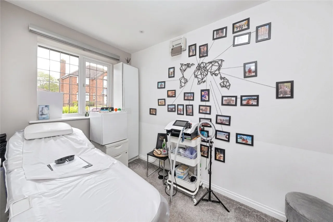 Brett Drive, Bromham, Bedford, Bedfordshire, MK43, photo 10
