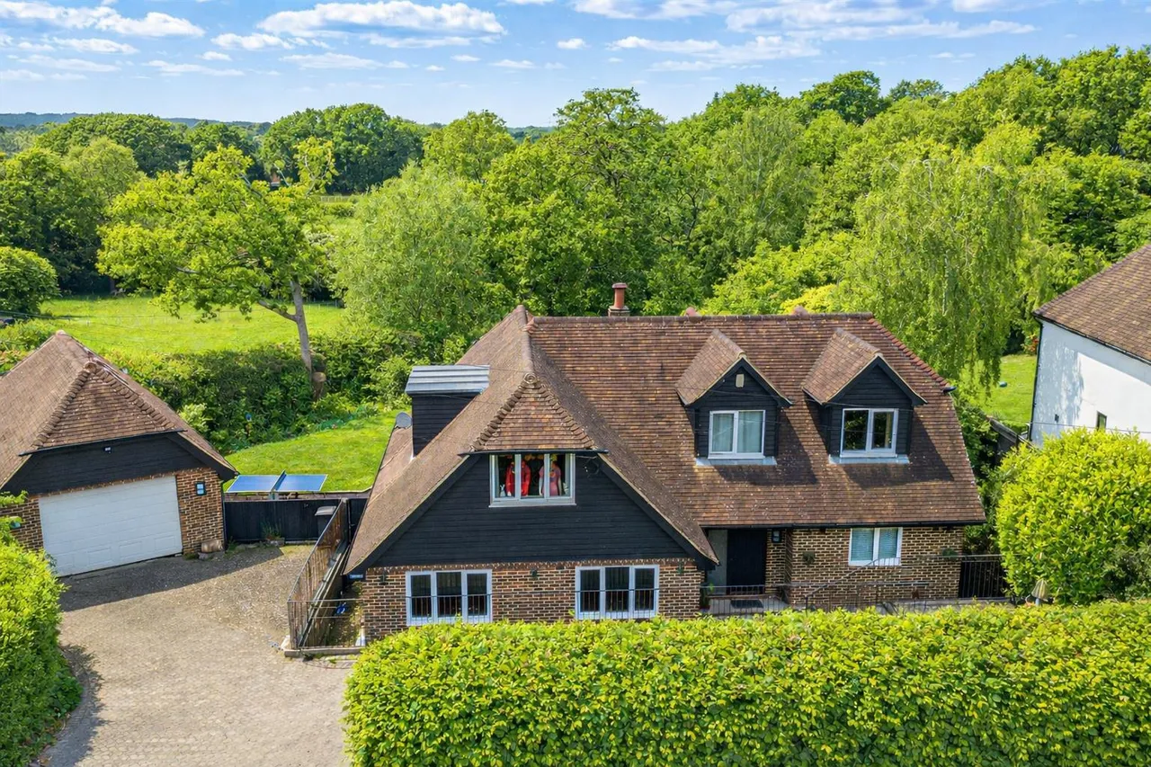 5 bed house for sale, Chapel Lane, Westfield