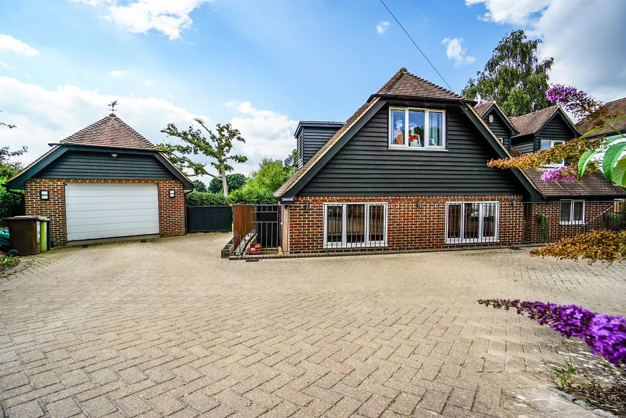 Chapel Lane, Westfield, photo 26
