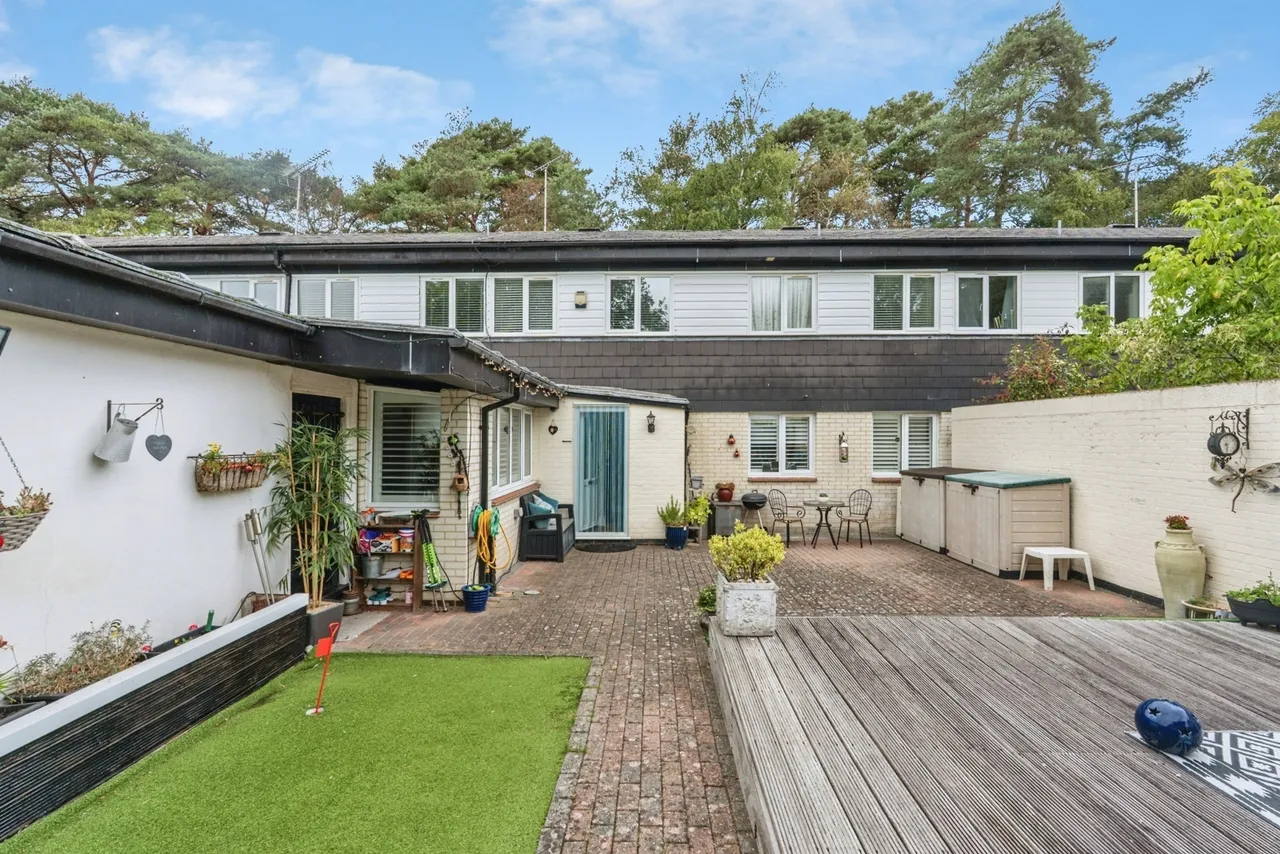 4 bed house for sale, Overlord Close, Camberley, GU15
