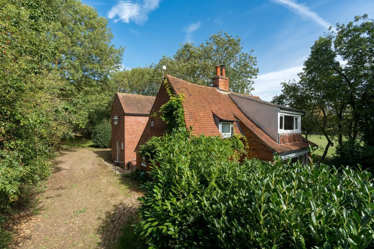 Bourne Road, West Bergholt, CO6, photo 2