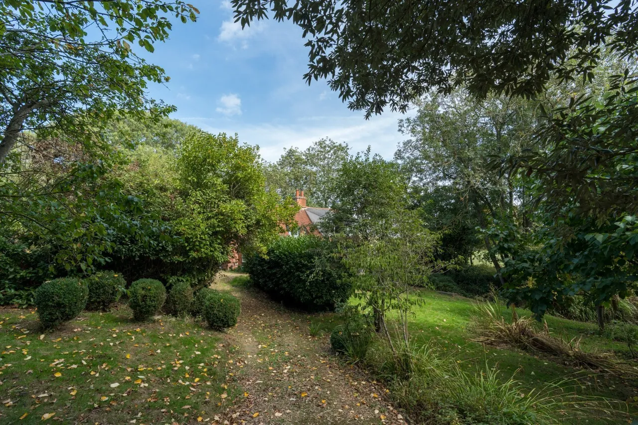 Bourne Road, West Bergholt, CO6, photo 27