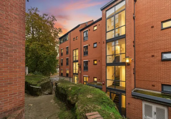 2 bed flat to rent — Chardlace Walk, Lace Market, NG1