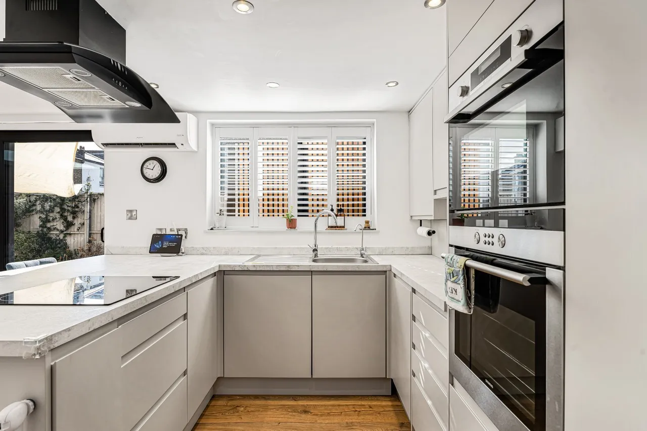 Gordon Road, Richmond, TW9, photo 16