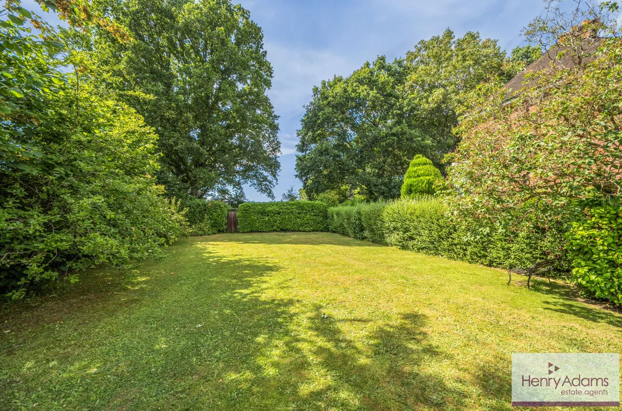 St. Marys Road, Liss, GU33, photo 22