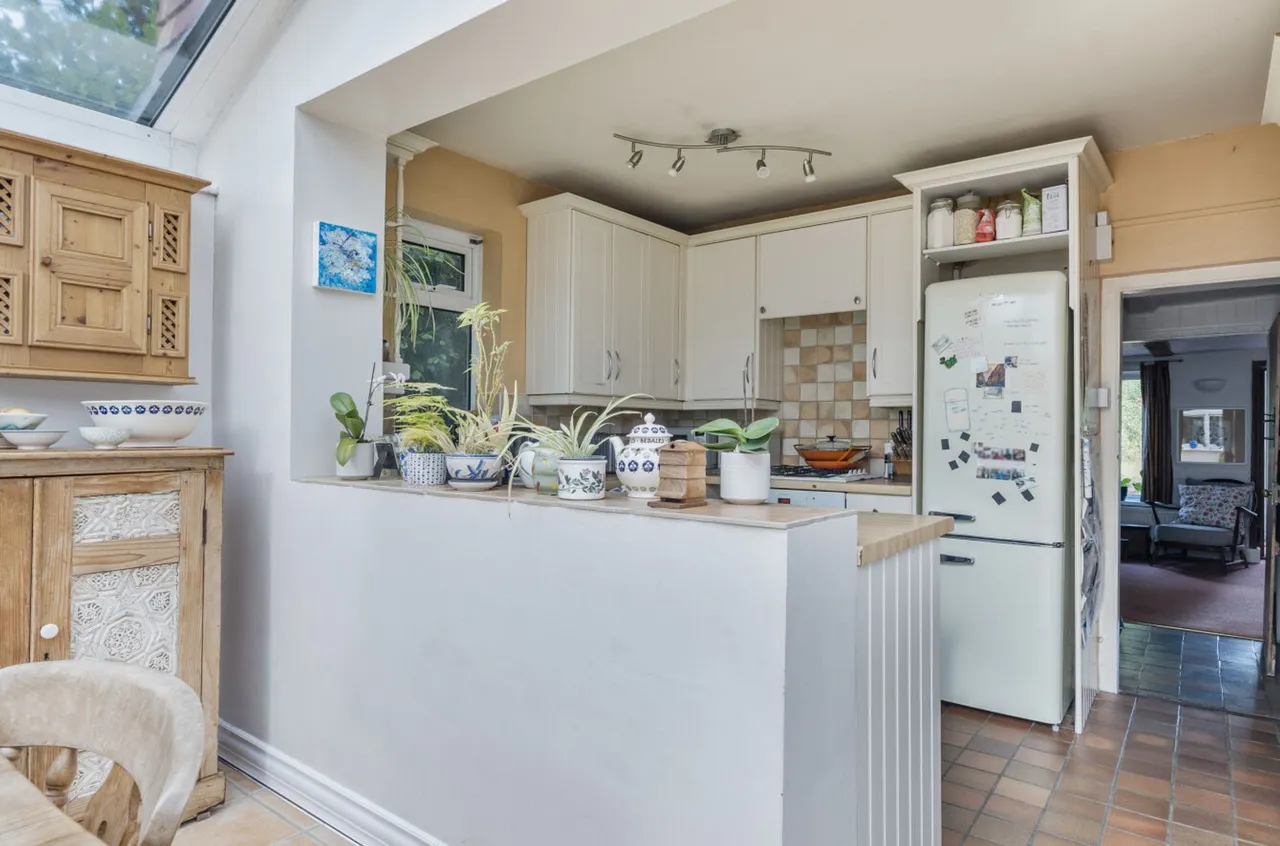 St. Marys Road, Liss, GU33, photo 10