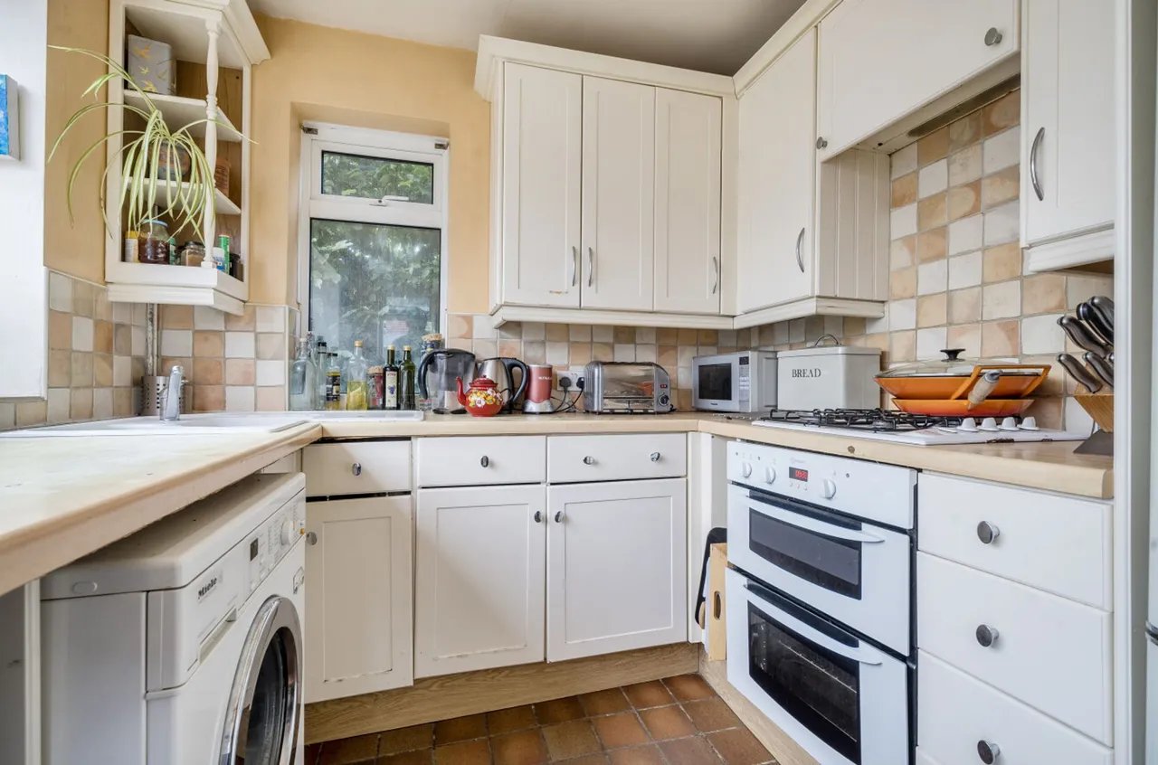St. Marys Road, Liss, GU33, photo 11