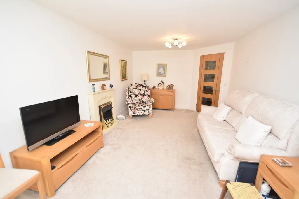 Mill Street, Whitchurch, photo 2