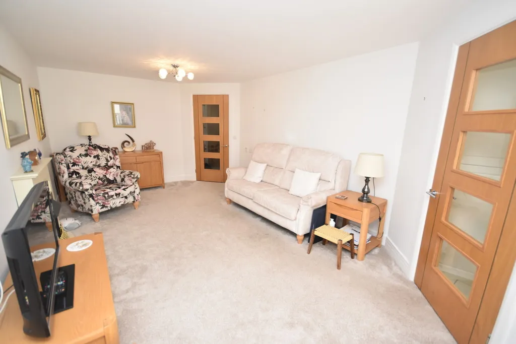 Mill Street, Whitchurch, photo 9
