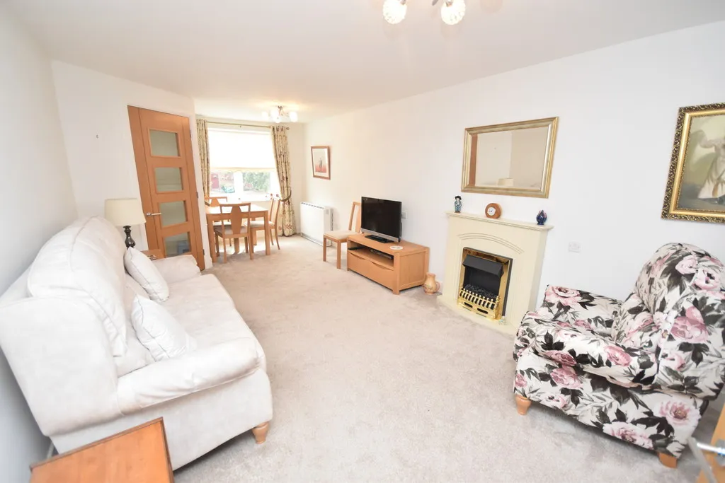 Mill Street, Whitchurch, photo 8