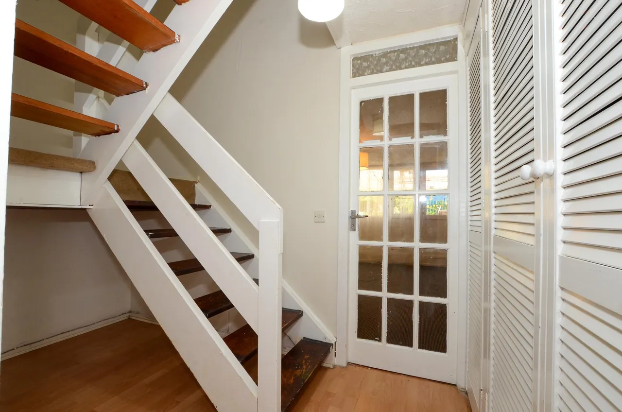 Mayfield Close, Uxbridge, UB10, photo 10