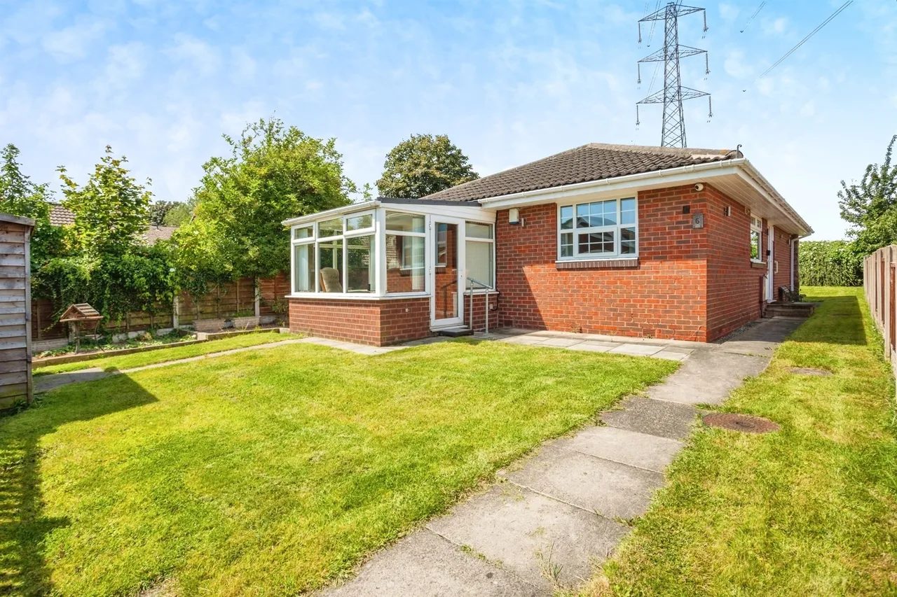 Meadow Garth, Wakefield, photo 4