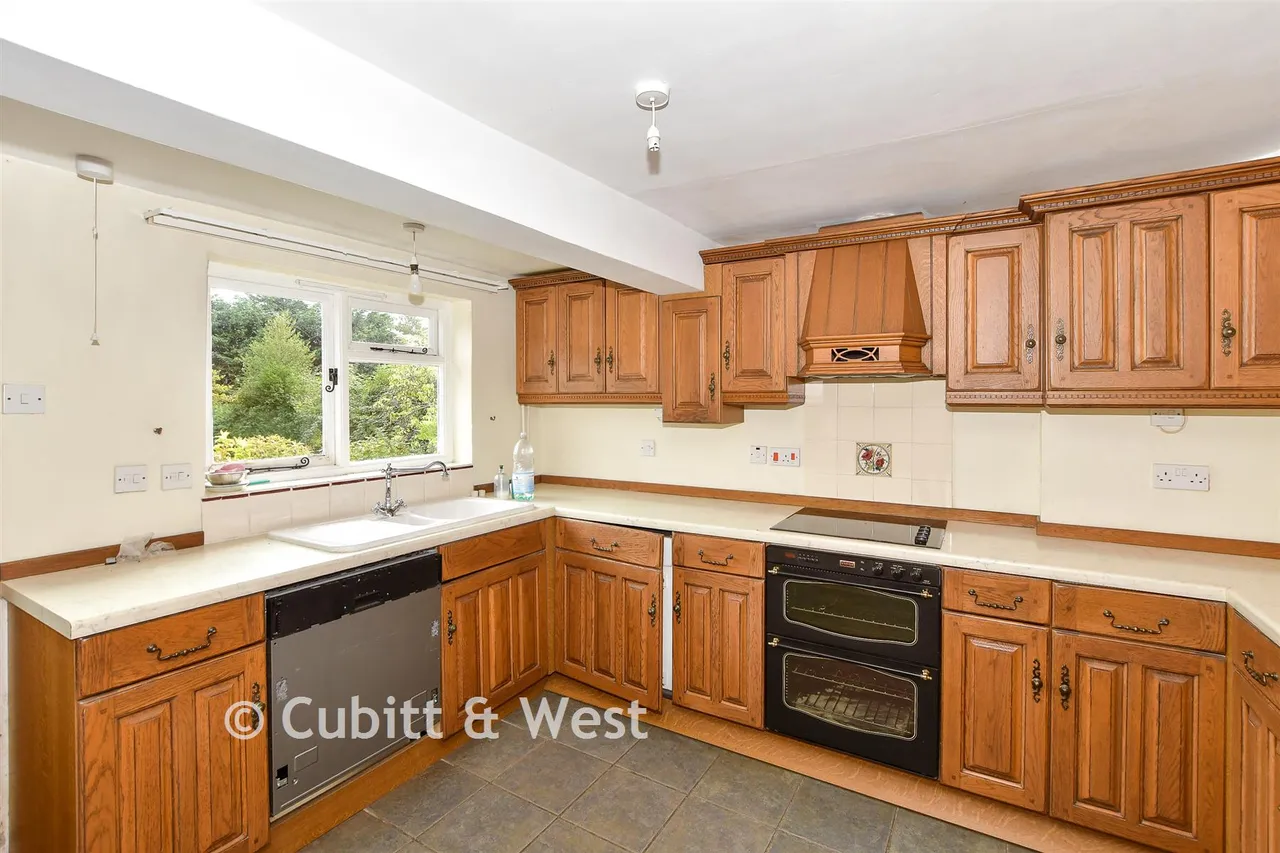 Hurstwood Road, High Hurstwood, TN22, photo 7