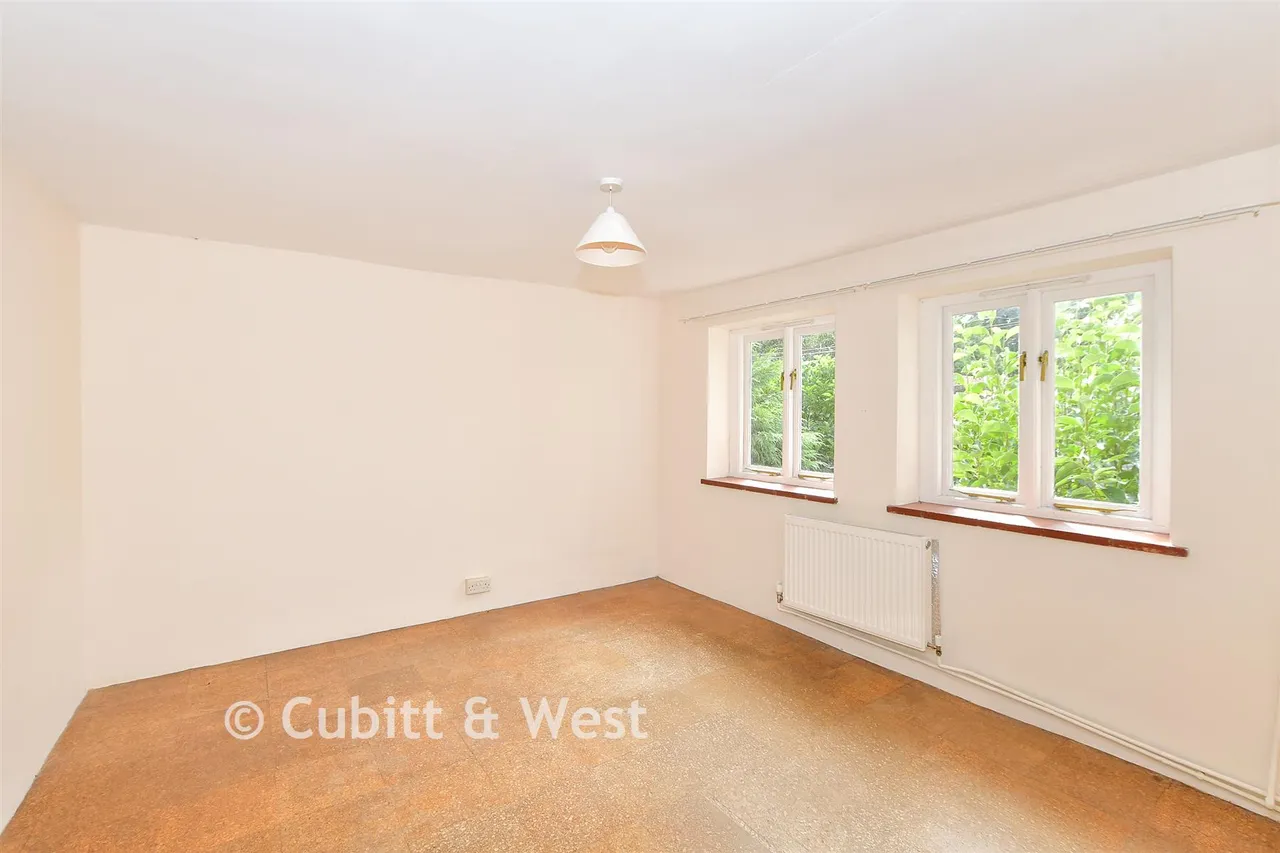 Hurstwood Road, High Hurstwood, TN22, photo 11
