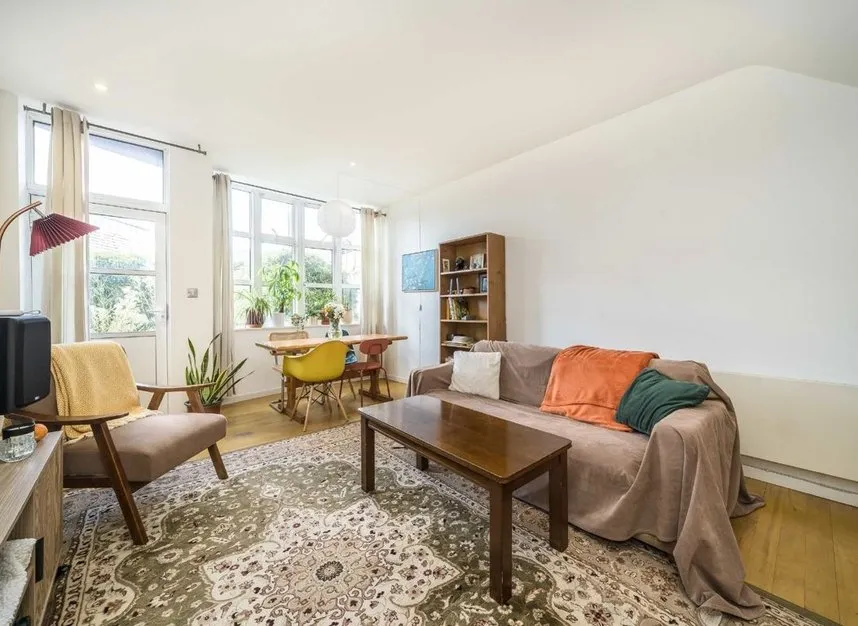 Coachmaker Mews, Clapham, SW4, photo 2